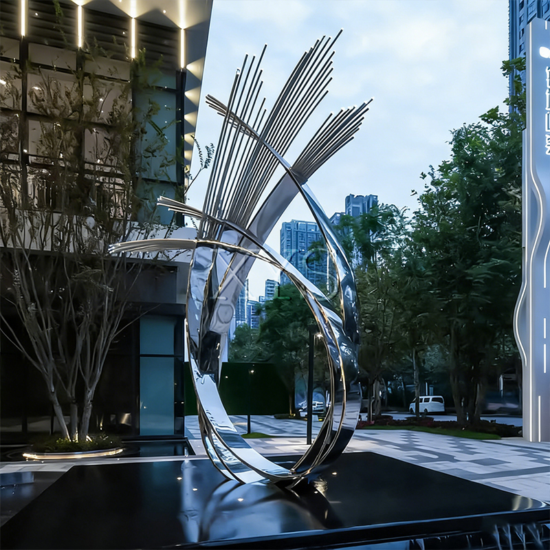 Phoenix cauda ad Auroram Openwork Pluma Sculptura