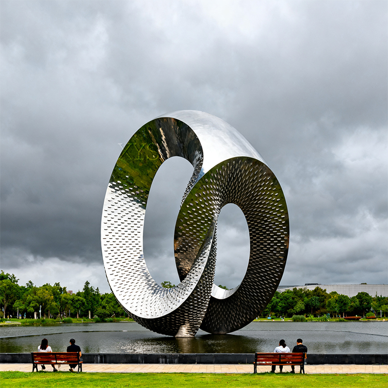Mobius Loop Dual-Ring Intertexta Sculptura