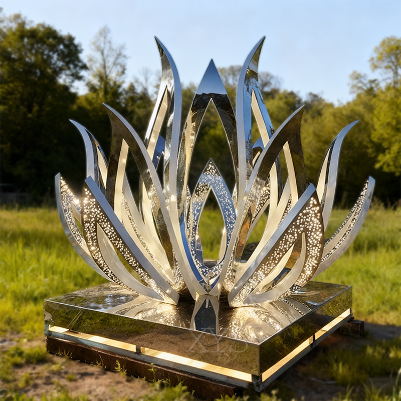 Lotus de Lux Speculi Illuminated Lotus Sculpture